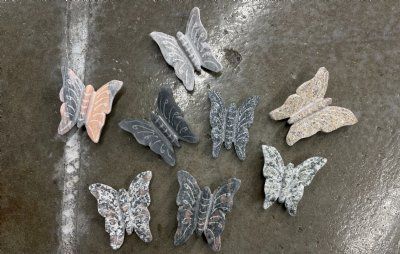 Sommerfugl granit lille