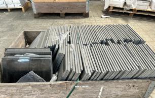 Sort basalt flise restparti