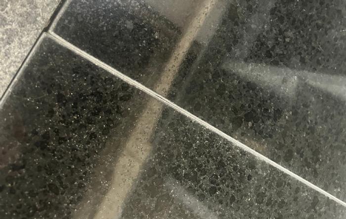 salg af Sort poleret basalt flise