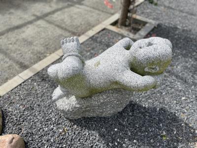 salg af Sovende barn gråsort granit L60