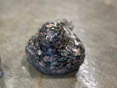 salg af Spurv poleret - Grønlig granit