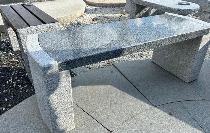 salg af Stenbænk Jakob gråsort granit