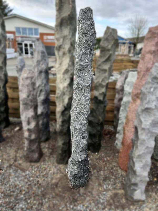 salg af Stick i Gråsort granit nr. 6