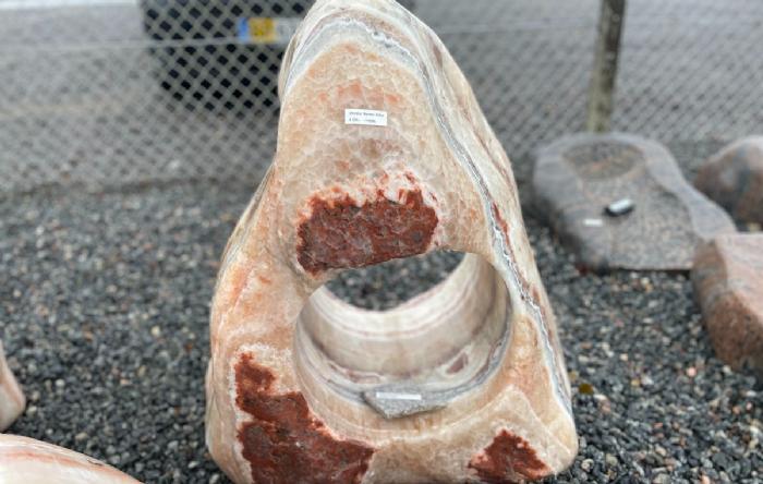 salg af Skulptur med hul nr. 3