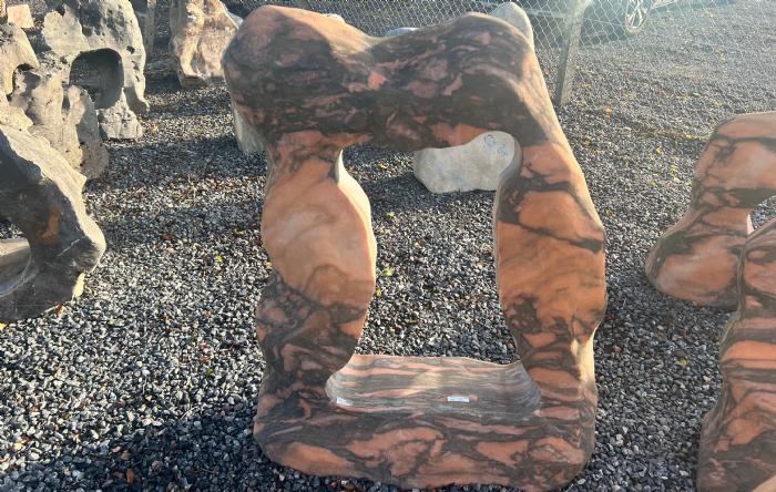 salg af Skulptur med hul nr. 8