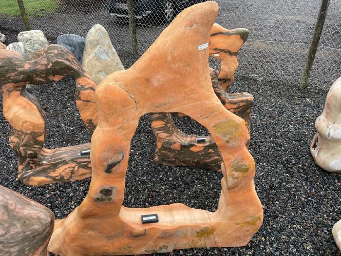 salg af Skulptur med hul nr. 7
