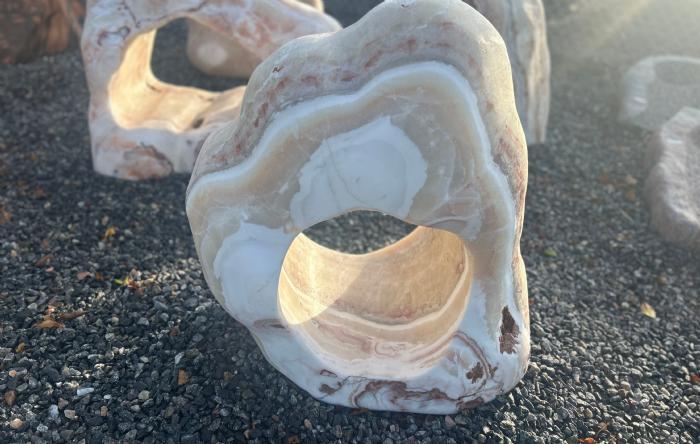 salg af Skulptur med hul nr. 1