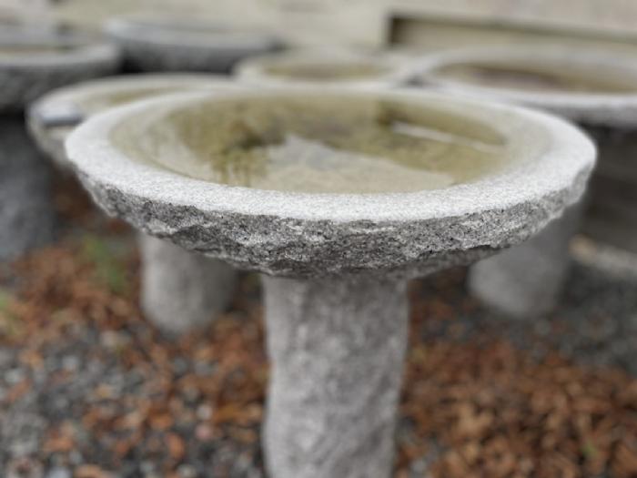 salg af Stort fuglebad på sokkel