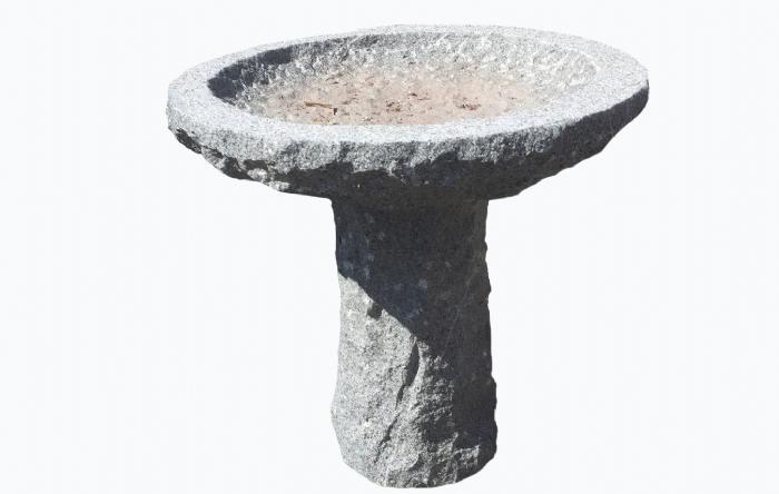 salg af Stort fuglebad på sokkel