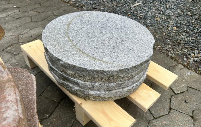 salg af Trædesten 2.sortering lys grå rund