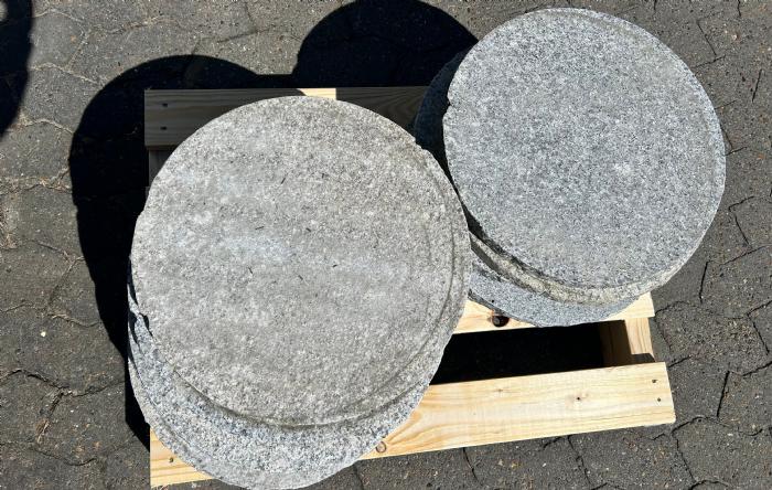 salg af Trædesten 2. sortering grå granit
