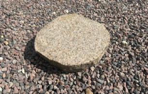 Trædesten gul granit