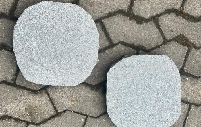 salg af Trædesten mørkegrå granit 25 x 25 x 5 cm - 10 stk