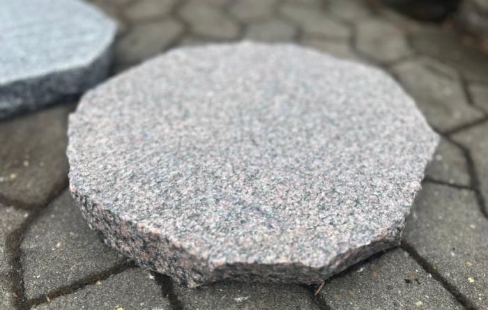 salg af Trædesten rød granit