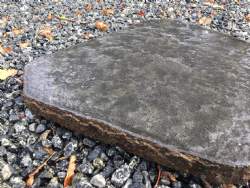 Trædesten basalt trædeflise