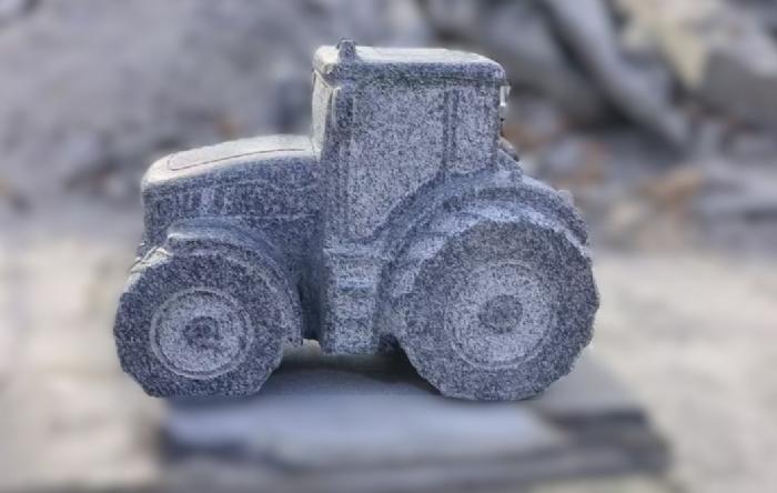 salg af Traktor gråsort granit