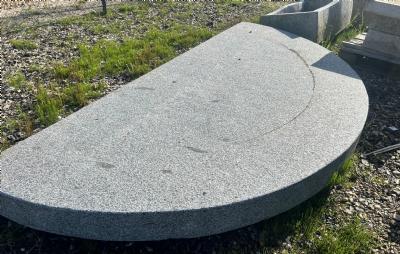 salg af Trappetrin radius 240 cm gråsort granit