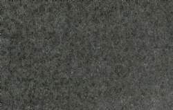 Sort basalt i våd tilstand