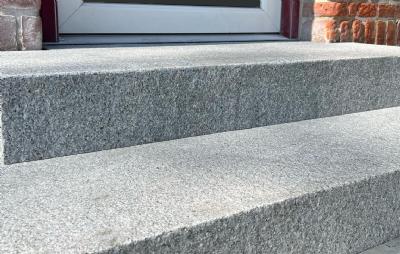 salg af Trappetrin grå indisk granit - 150 x 60 x 15 cm