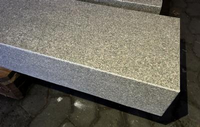 salg af Trin Ts rød - 200 x 30 x 13,8 cm