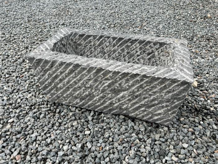 salg af Trug gråsort limestone