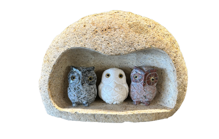salg af Uglefamilie i natursten
