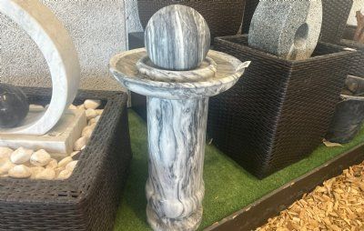 Vandreservoir marmor kugle