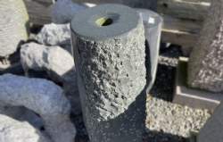 sort vandsten cylinder