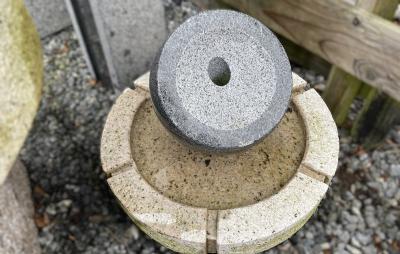salg af Vandsten halvkugle på cirkel