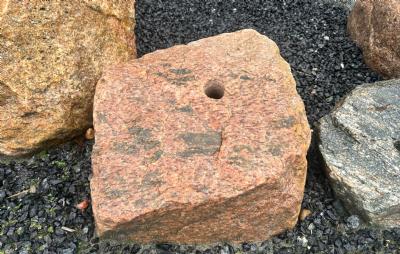 salg af Vandsten klippestykke