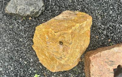 salg af Vandsten klippestykke