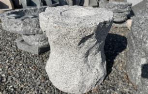 Vandsten lysgrå granit