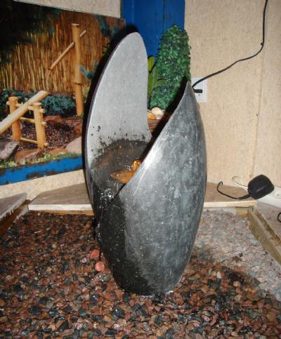 salg af Vandsten Oval sort granit