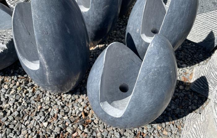 salg af Vandsten Oval sort granit