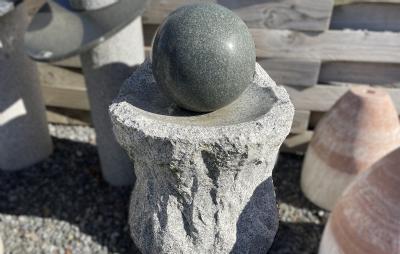 salg af Vandsten rock med kugle H60 cm