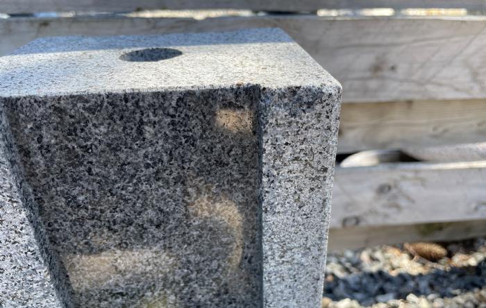 salg af Vandsten sokkel gråsort