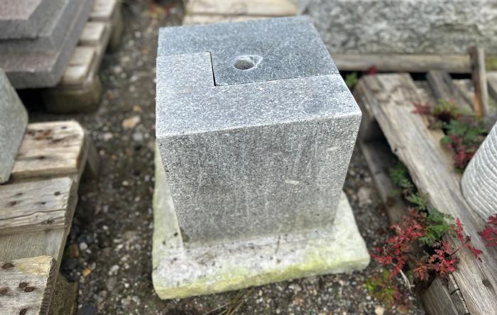 salg af Vandsten Yin-yang gråsort H30 cm