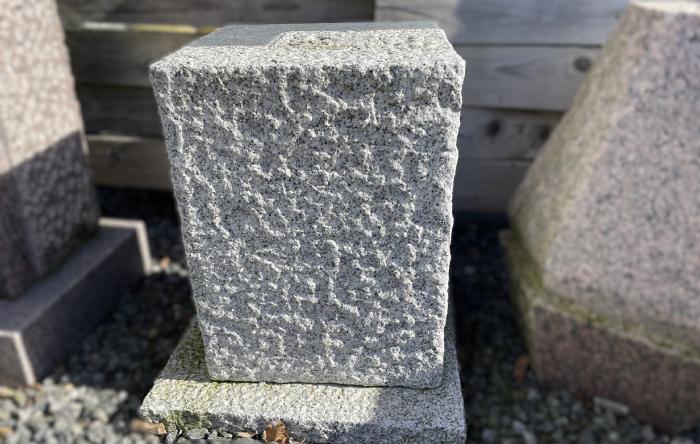 salg af Vandsten Yin-Yang gråsort