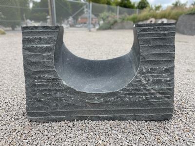 salg af Abstrakt sort granit skulptur